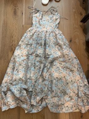 (Like new)En Saison Pastel Floral Tie-Shoulder Maxi Dress